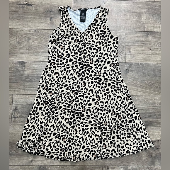 Leopard Print Swing shift dress - Picture 1 of 3